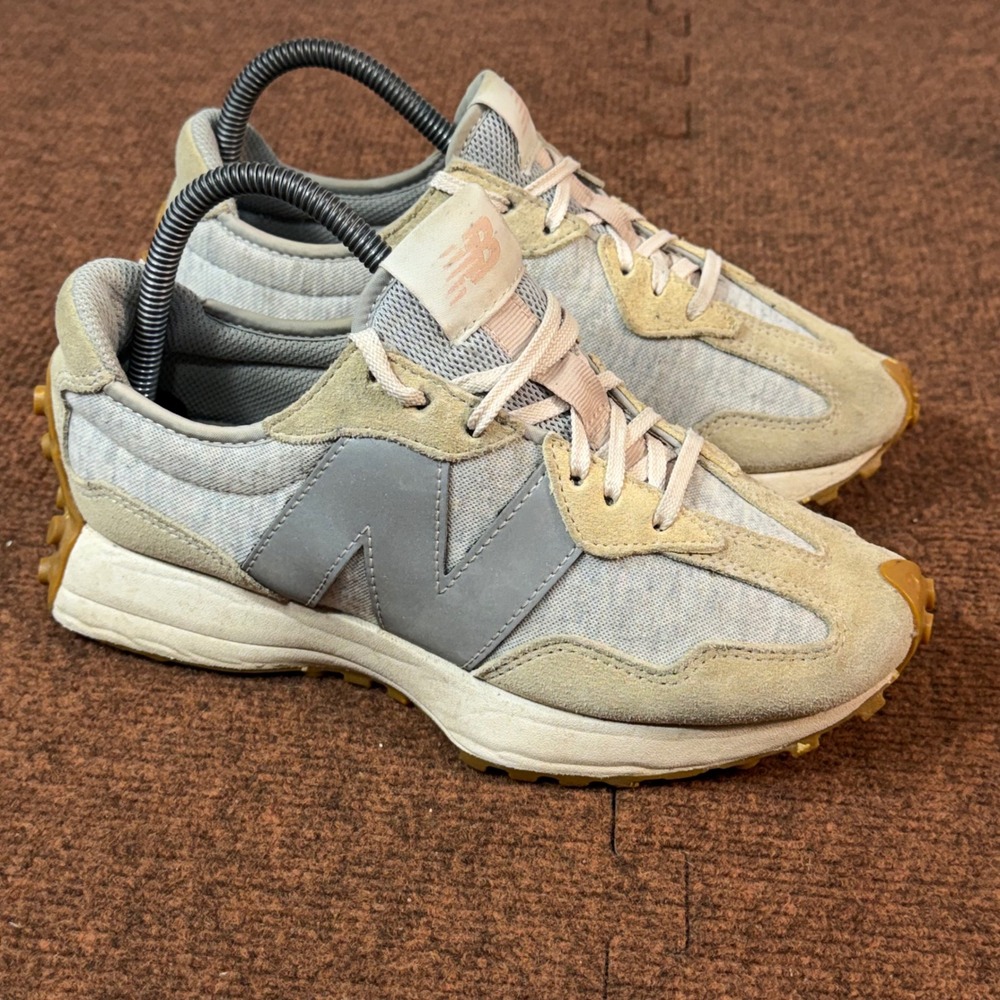 A- gym New Balance 327 Sea Salt Moonbeam WS327WS Womens 7.5 Grey Beige Sneakers